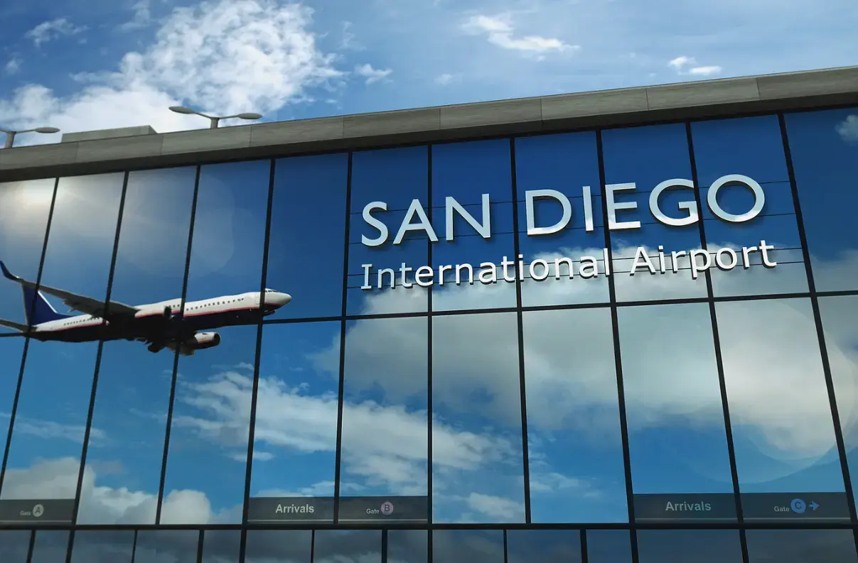 Military member arrested after bomb threat at San Diego International Airport
